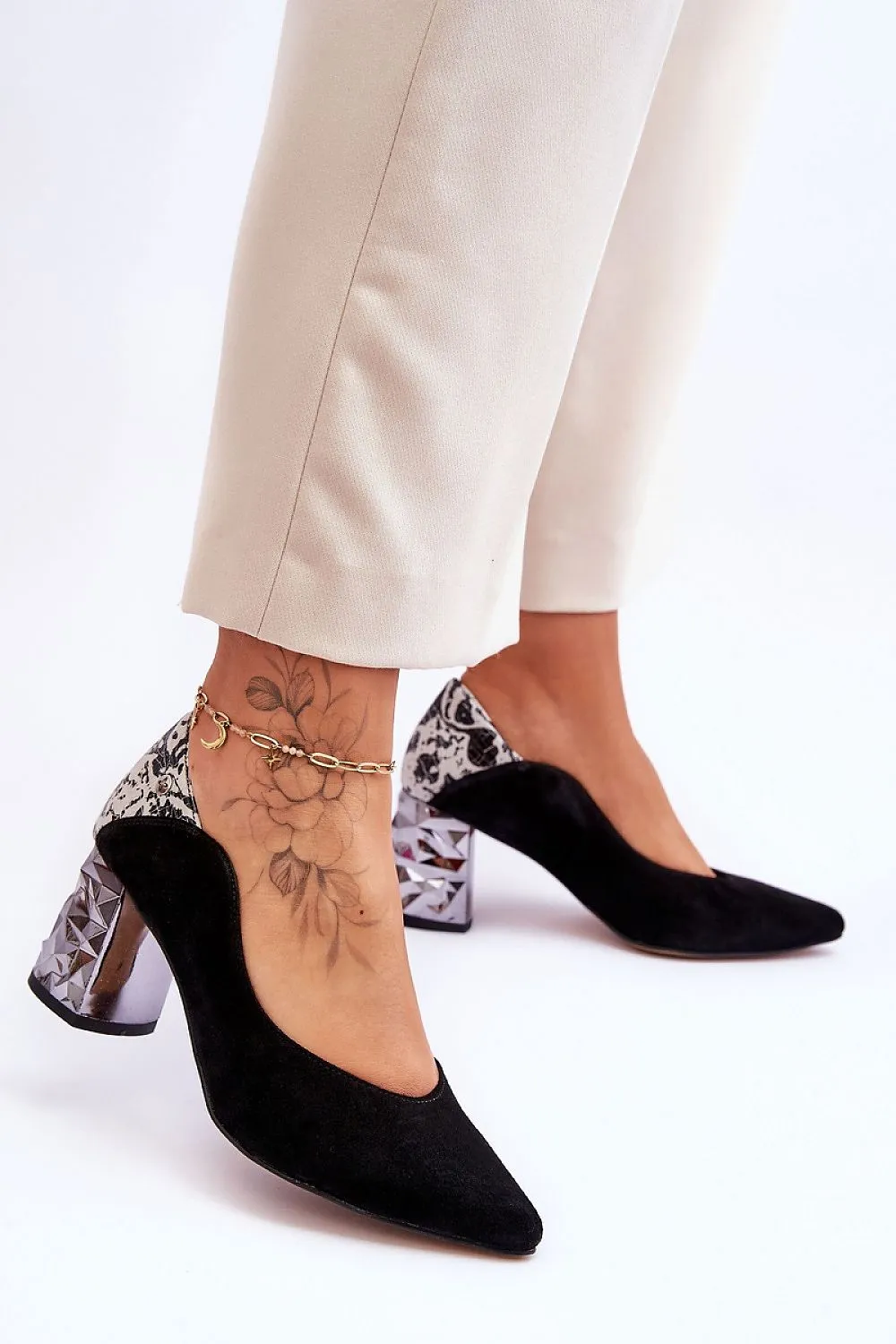 Block heel pumps Step in style