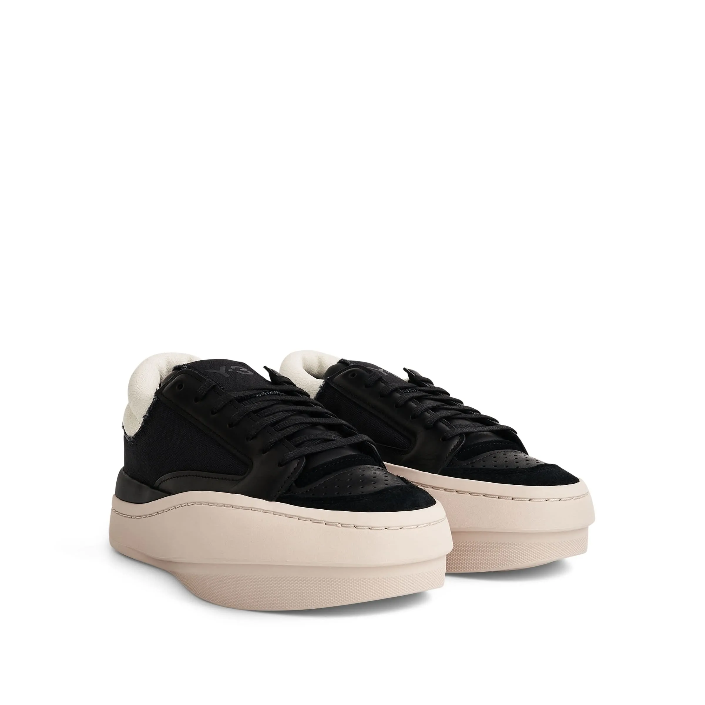 Centennial Low Sneaker in Black