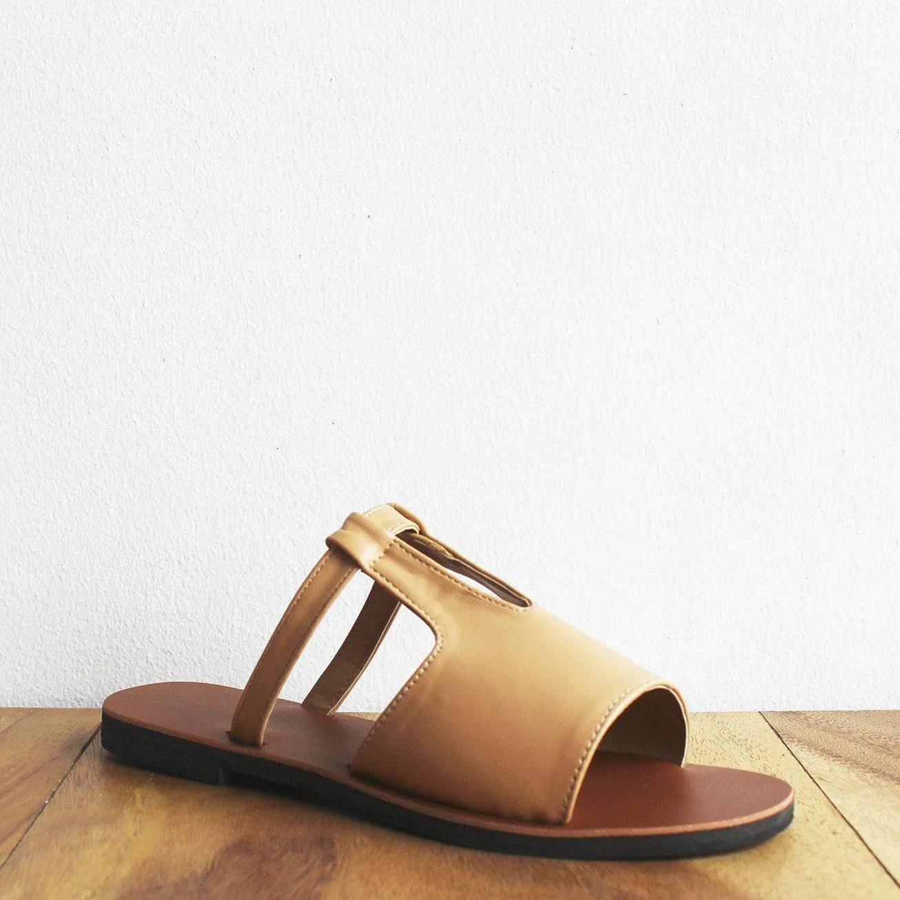 Gap mule sandals