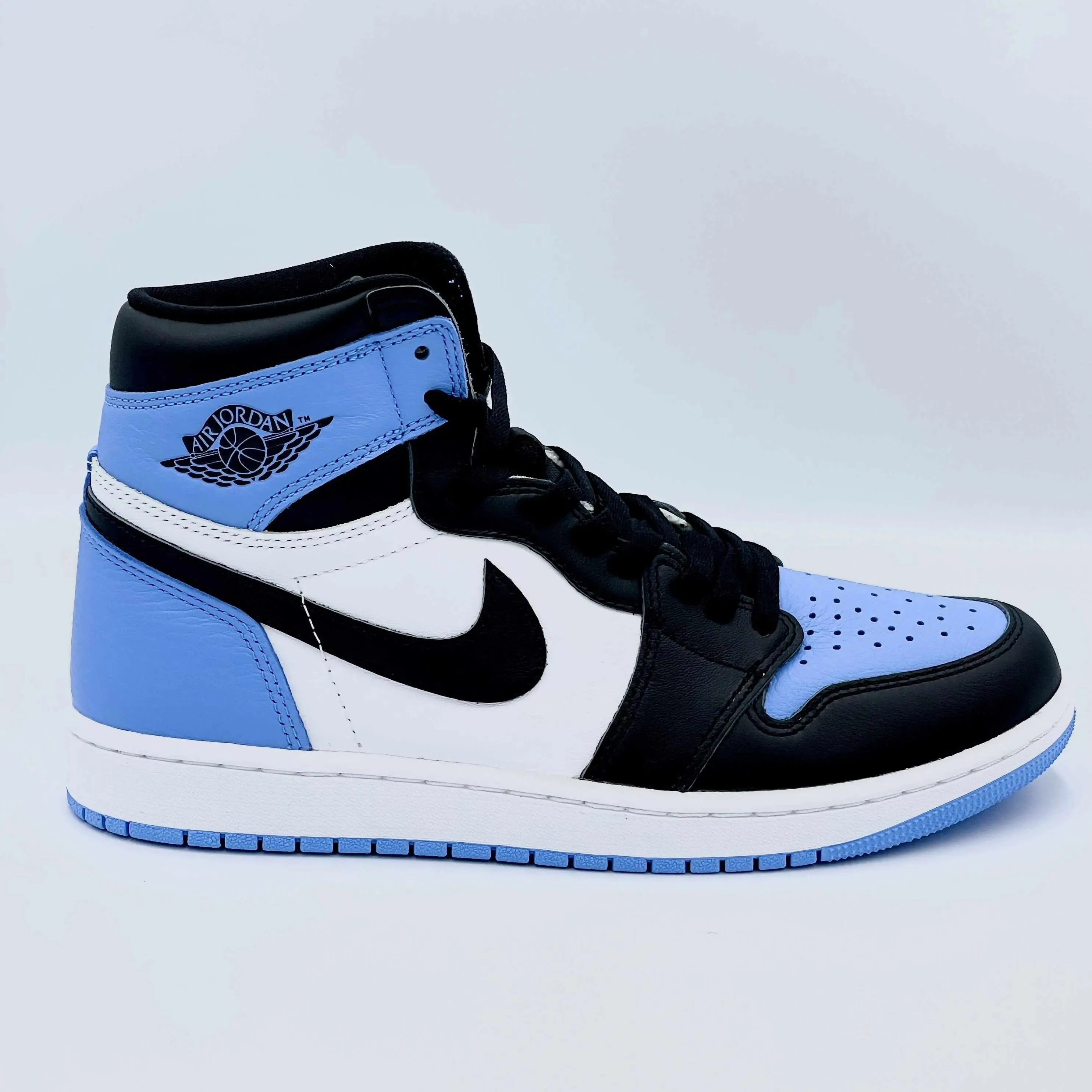 Jordan 1 Retro High OG UNC Toe