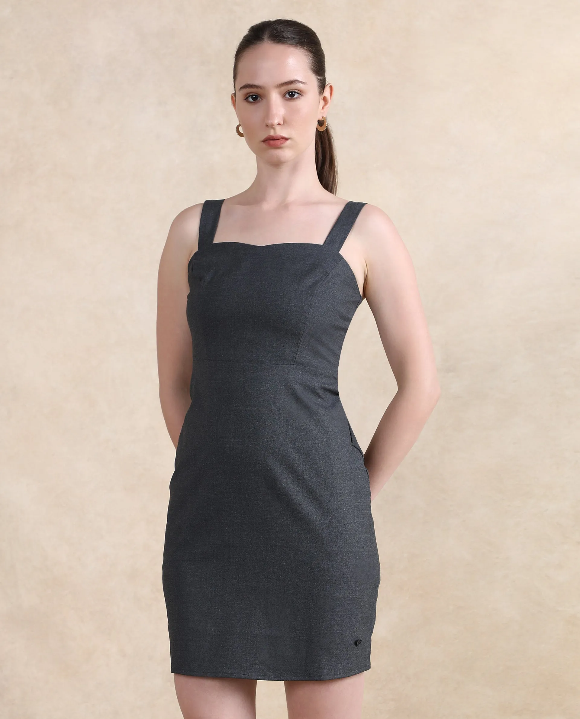 Rareism Women Canakkale Grey Sleeveless Sweetheart Neck Zipper Closure Straight Fit Knee Length Plain Dress