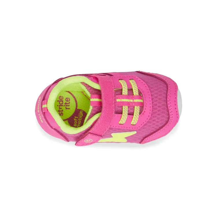 Stride Rite Soft Motion Zips Runner Sneaker