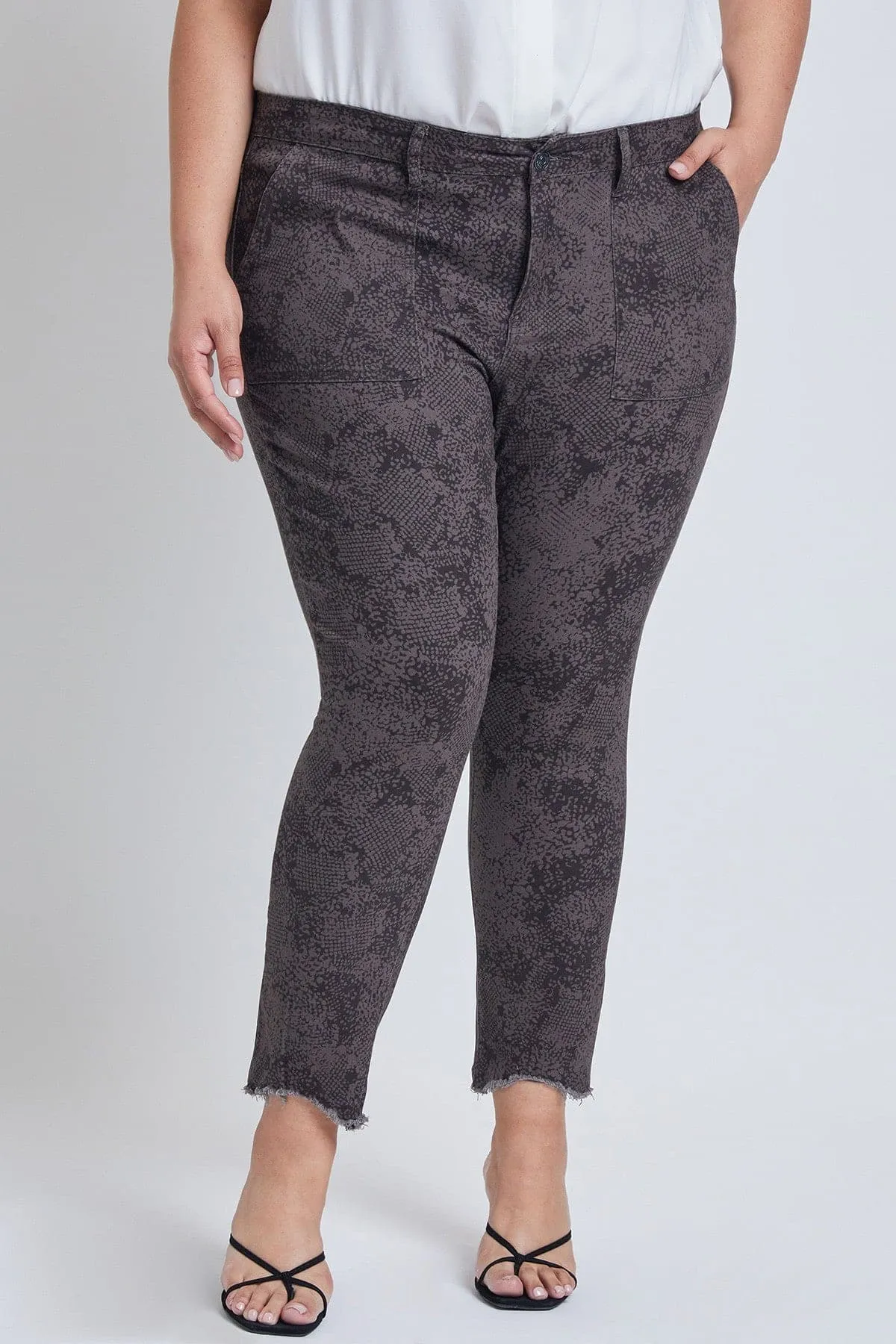 Women's Plus Size Raw Hem Pants